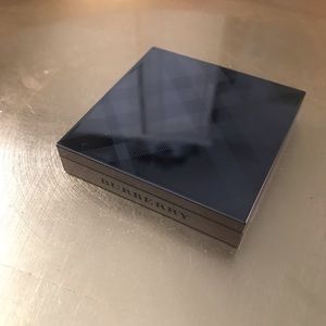 Burberry Makeup - Burberry Beauty Camo Eyeshadow Burberry Makeup - Burberry Beauty Camo Eyeshadow